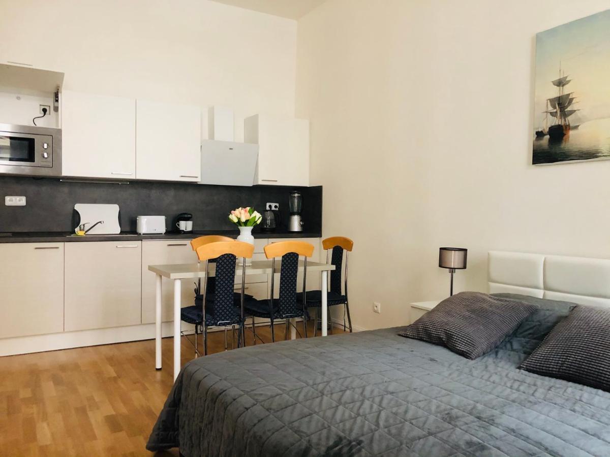 Modern Cozy Apartment In Central פראג מראה חיצוני תמונה